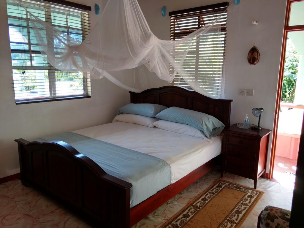 Mainroad Suite Calibishie Dış mekan fotoğraf