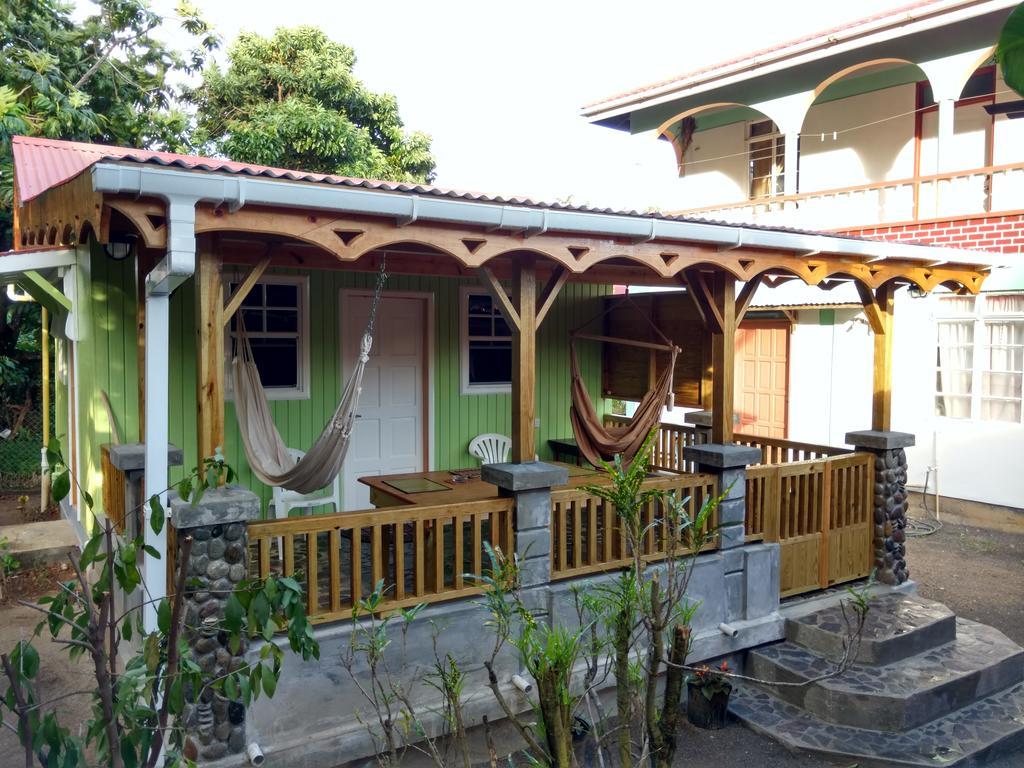 Mainroad Suite Calibishie Dış mekan fotoğraf