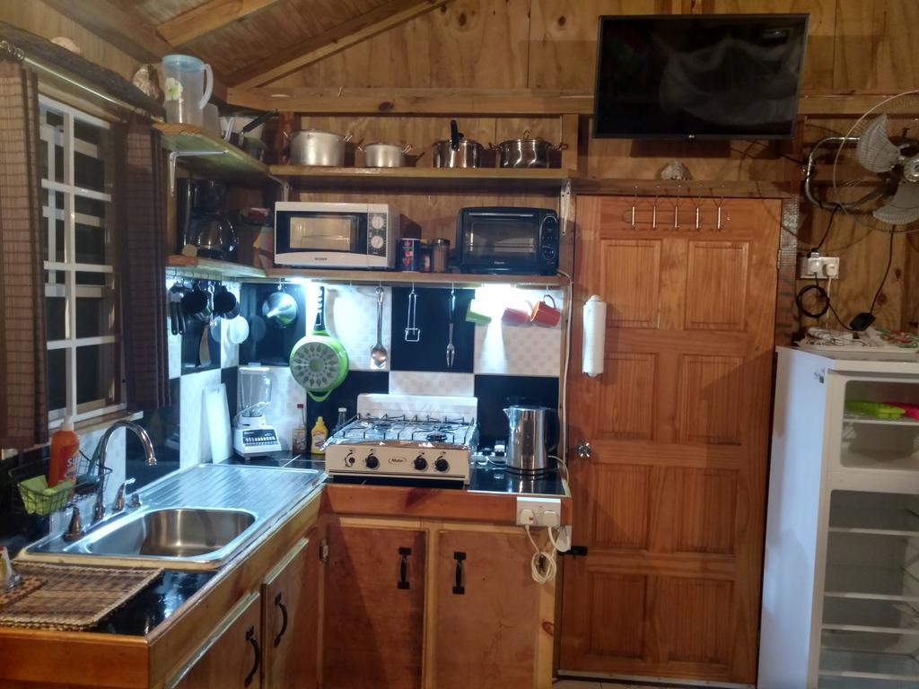 Mainroad Suite Calibishie Dış mekan fotoğraf